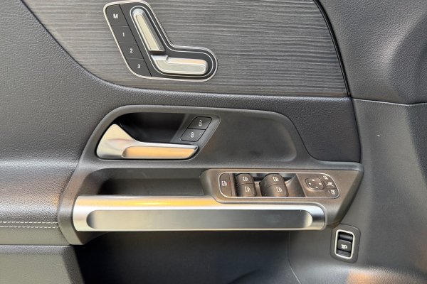 MERCEDES-BENZ GLB 200 1.3 CGI GASOLINA ADVANCE 7G-DCT 2021/2021