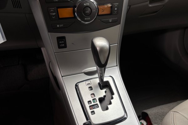 TOYOTA Corolla 2.0 XEI 16V FLEX 4P AUTOMÁTICO 2013/2014