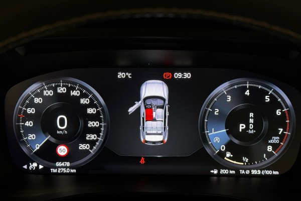 VOLVO XC40 2.0 T5 GASOLINA R-DESIGN AWD GEARTRONIC 2019/2020