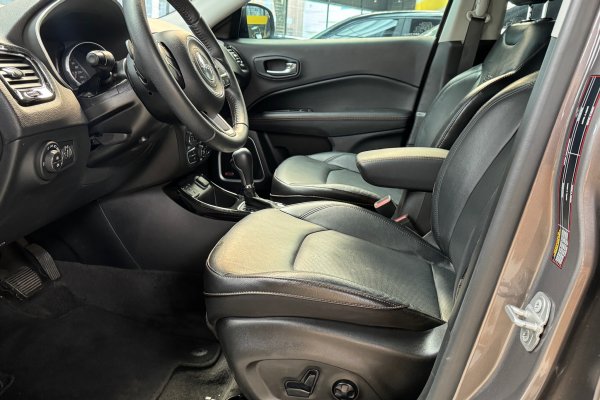 JEEP COMPASS 2.0 16V FLEX LIMITED AUTOMÁTICO 2020/2021 JEEP COMPASS 2.0 16V FLEX LIMITED AUTOMÁTICO 2020/2021