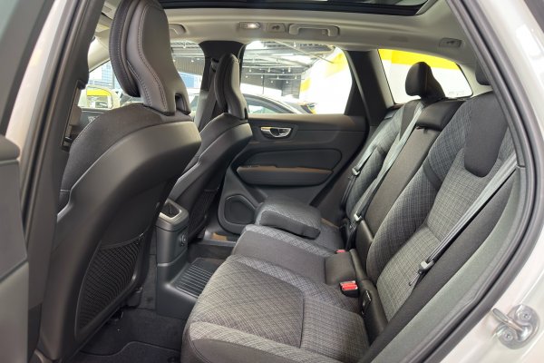 VOLVO XC60 2.0 T8 PHEV PLUS AWD GEARTRONIC 2025/2026