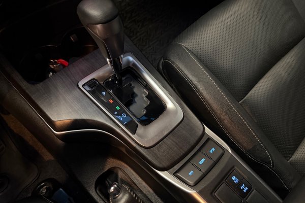 TOYOTA HILUX SW4 2.8 D-4D TURBO DIESEL SRX 7L 4X4 AUTOMÁTICO 2021/2022