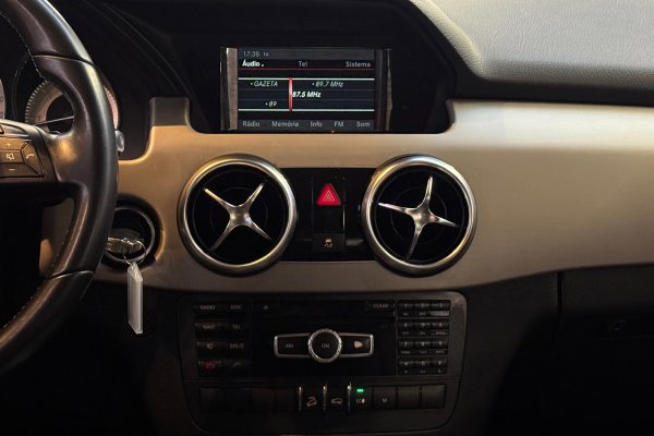 MERCEDES-BENZ GLK 220 2.1 CDI 4X4 DIESEL 4P AUTOMÁTICO 2014/2014