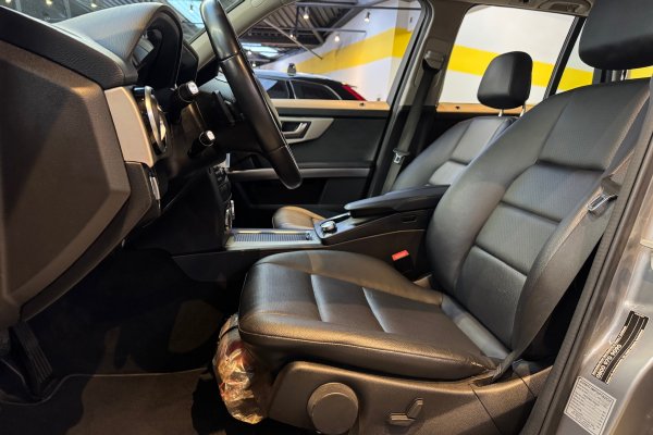 MERCEDES-BENZ GLK 220 2.1 CDI 4X4 DIESEL 4P AUTOMÁTICO 2014/2014