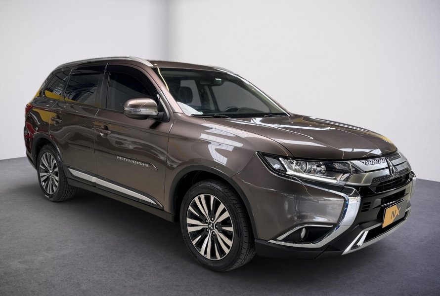 MITSUBISHI OUTLANDER 2.0 MIVEC GASOLINA GLS AUTOMÁTICO 2018/2019